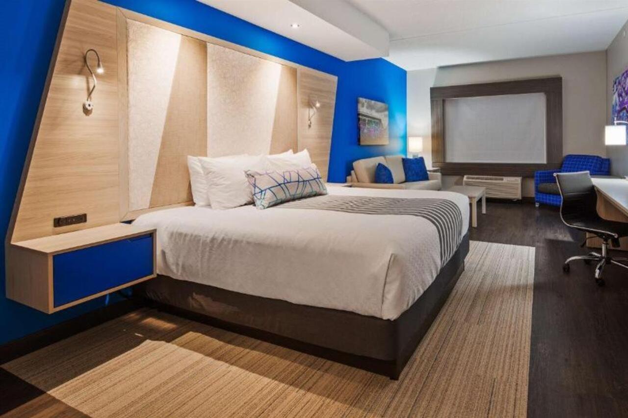 Best Western Premier Winnipeg East Exteriör bild