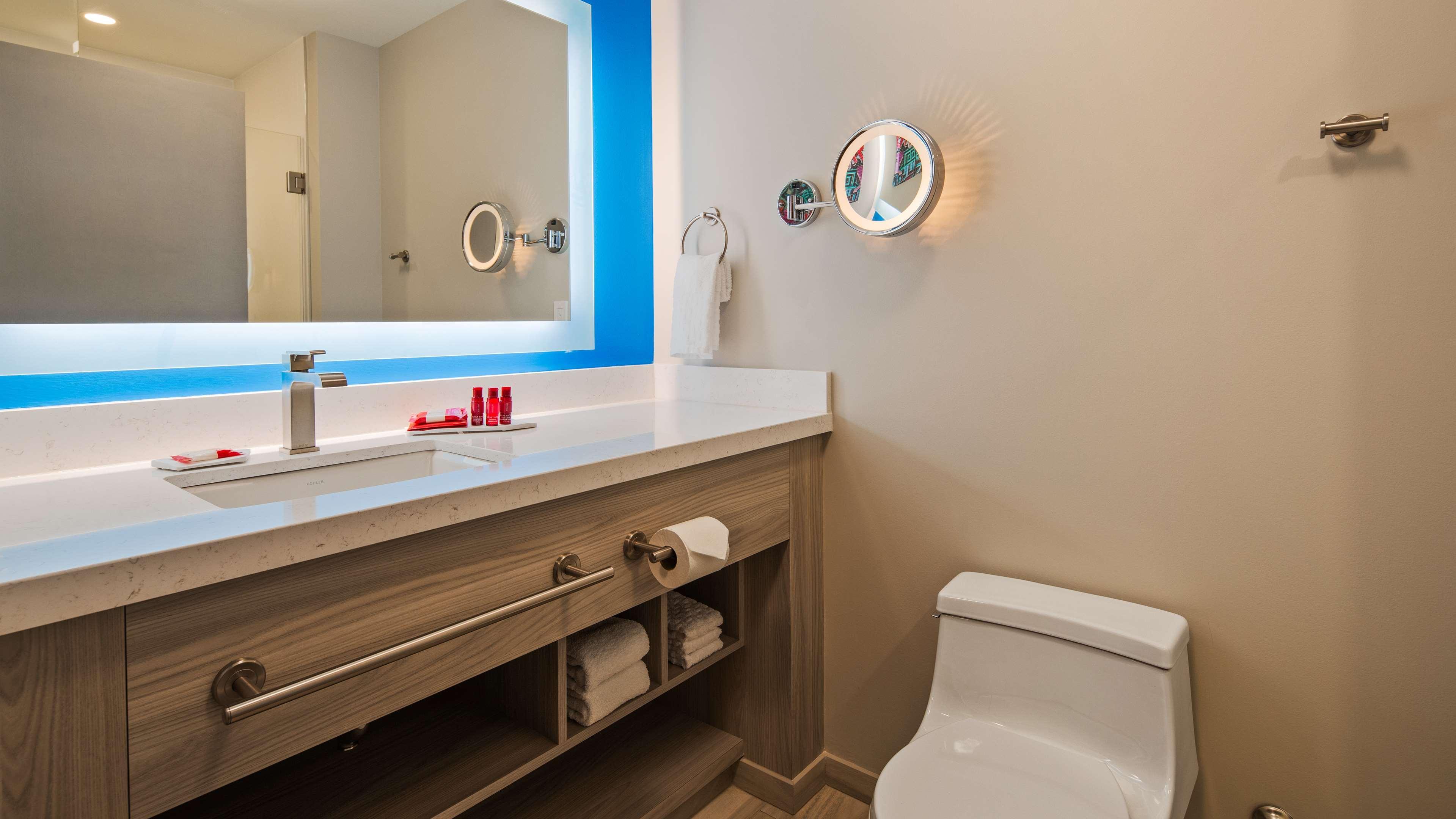Best Western Premier Winnipeg East Exteriör bild