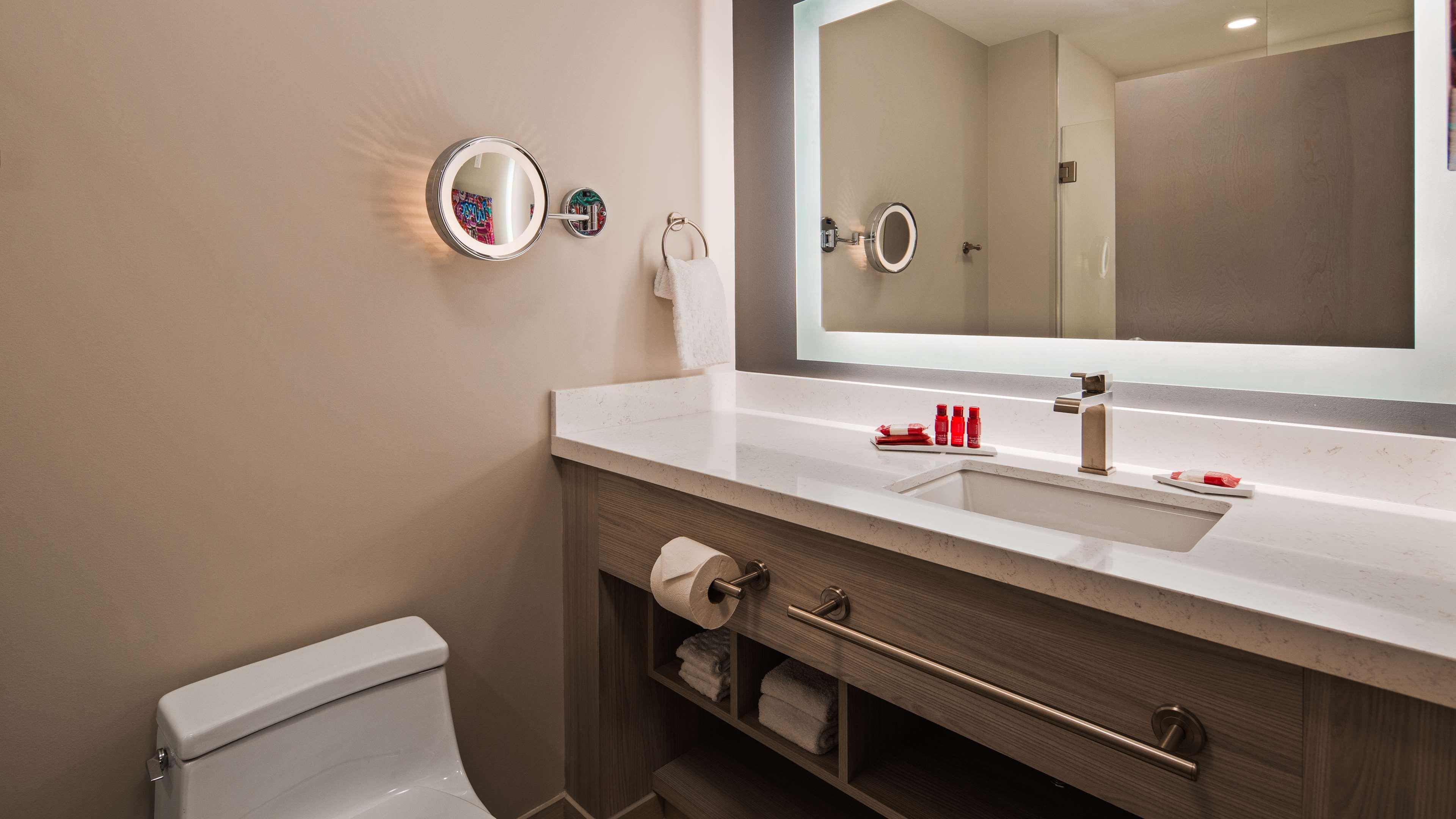 Best Western Premier Winnipeg East Exteriör bild
