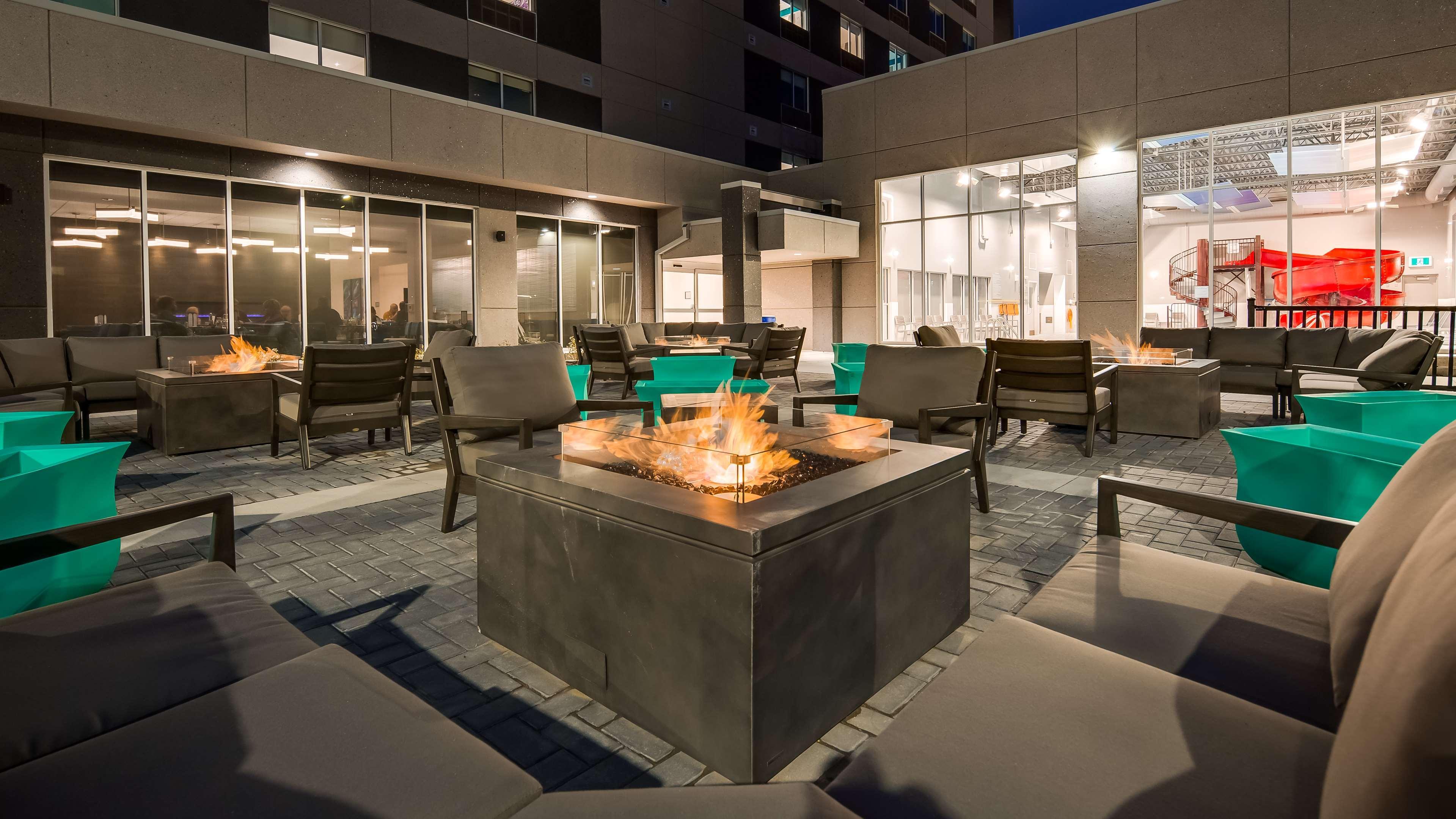 Best Western Premier Winnipeg East Exteriör bild